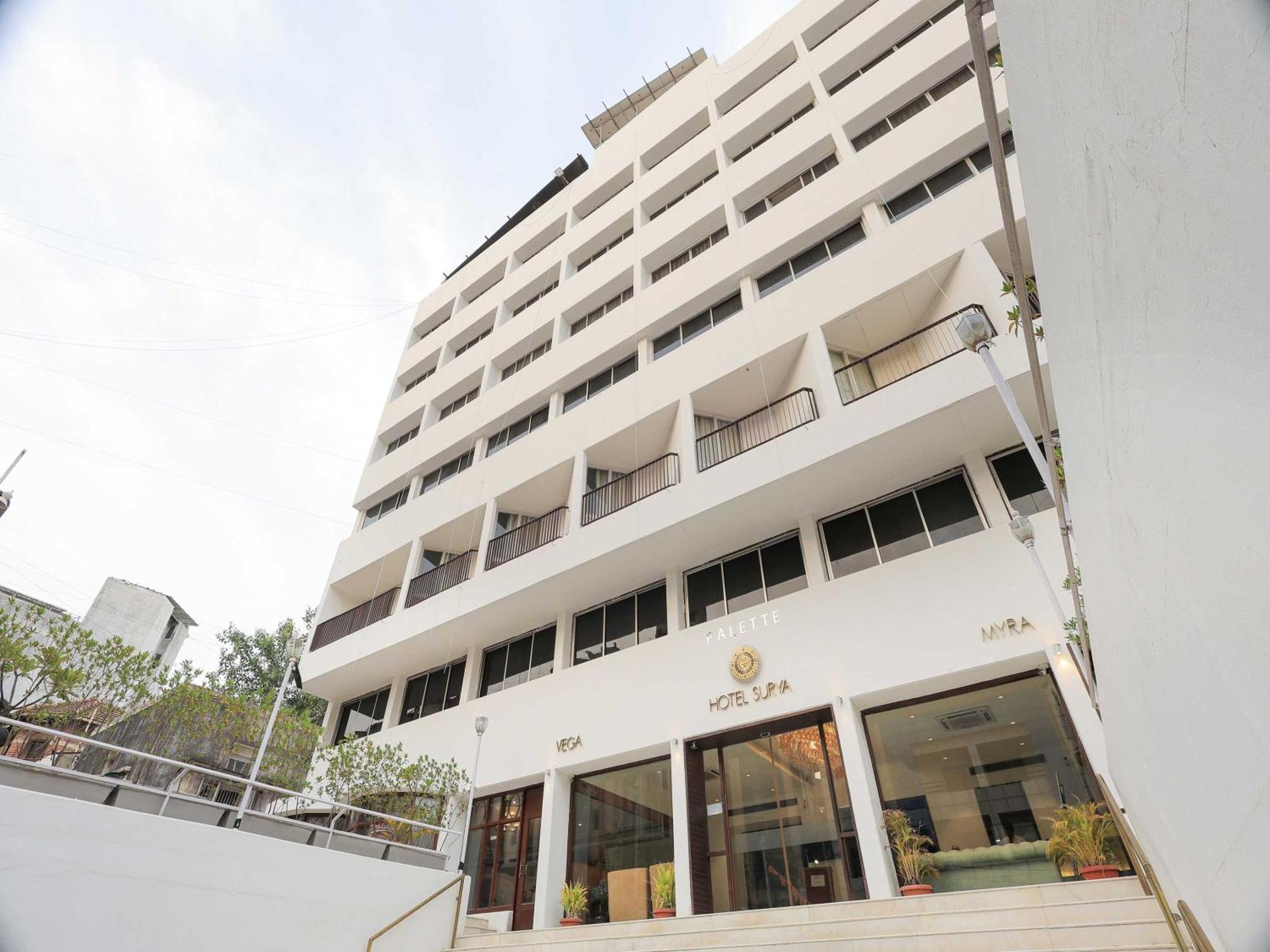 Palette Hotel Surya Vadodara Eksteriør billede